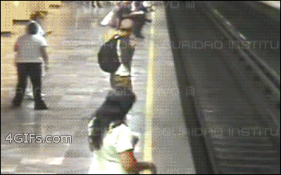 Tentativa de assassinato nos trilhos do metrô